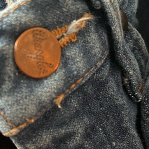 Wrangler Women's Straight Leg Jeans - Blue - Picture 7 of 7